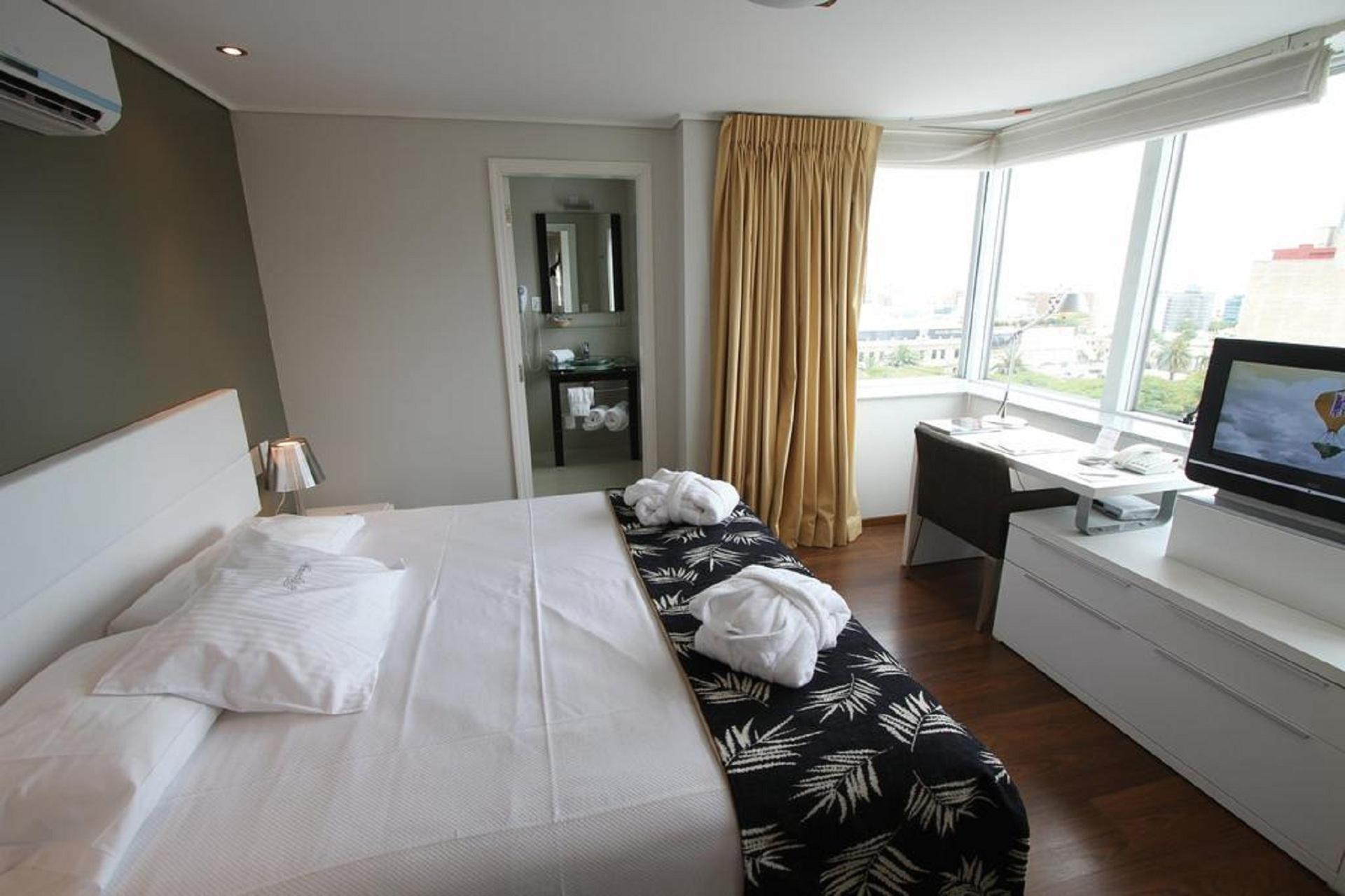 Regency Golf - Hotel Urbano Montevideo Bagian luar foto