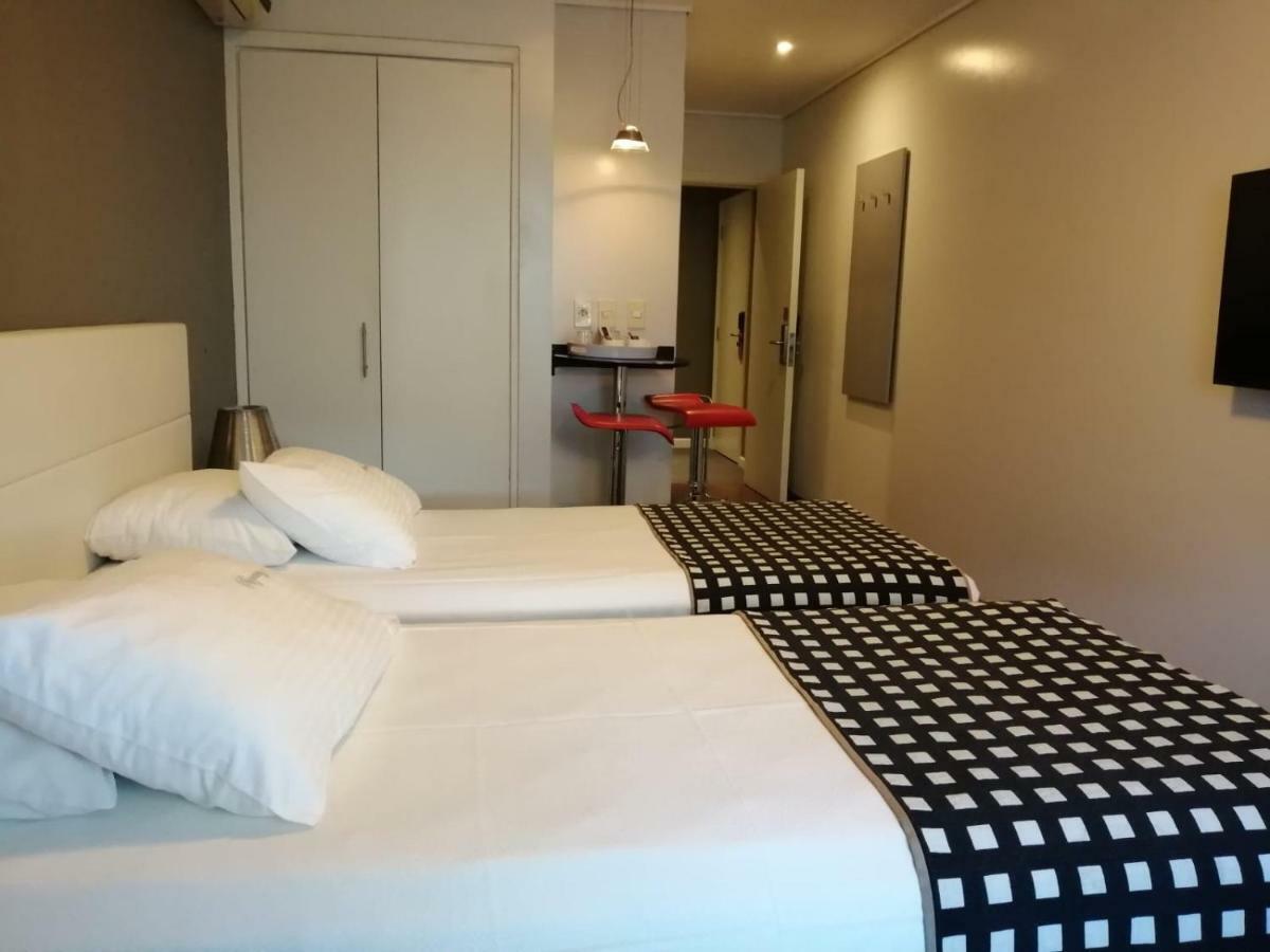 Regency Golf - Hotel Urbano Montevideo Bagian luar foto